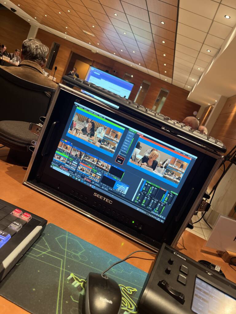 taverny-facebooklive-synople_streaming_wrpproduction - WRP Production taverny-facebooklive-synople_streaming_wrpproductionCaptation et diffusion en direct des conseils municipaux : notre expertise à Taverny - WRP Production