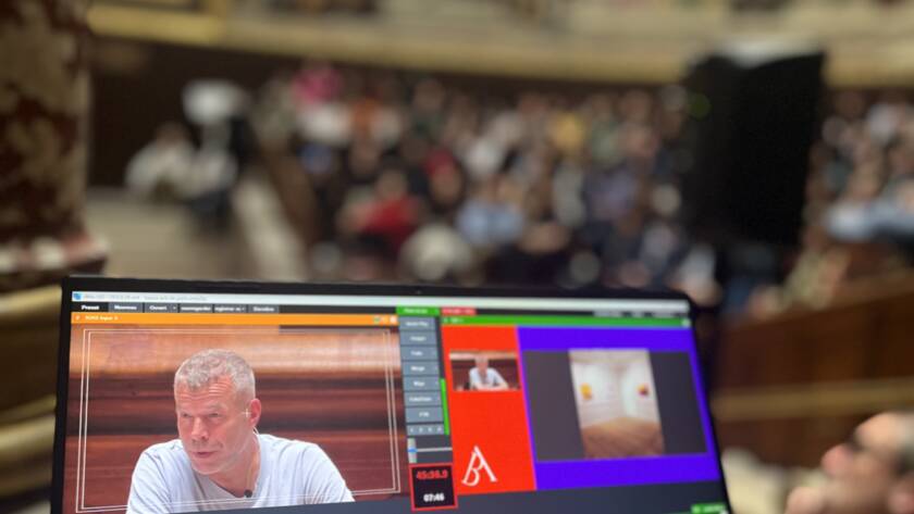 Penser le Présent avec Wolfgang TillmansLive streaming aux Beaux-Arts de Paris : Wolfgang Tillmans en direct devant 300 spectateurs - WRP Production