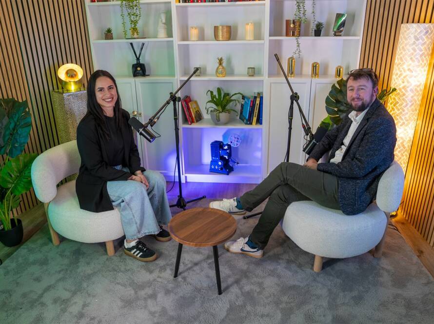 wrpproduction - studio - chatilllon happiclips - podcasts - sarah cardoso